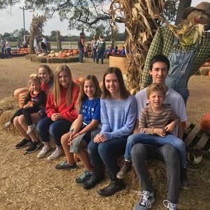 Meet your Posher, Stephanie